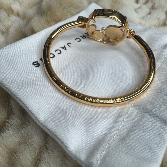 Marc Jacobs Gold and Red Floating Charm Bracelet with Crystals and Pearls - Picture 5 of 10